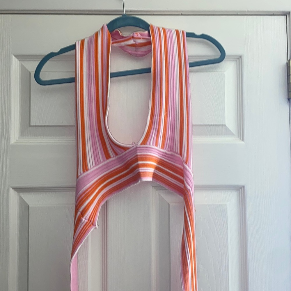 Tie halter top size small